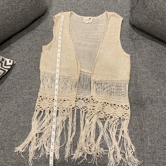 L.A.HEARTS Ivory Retro Open Knit Topper - Picture 5 of 5